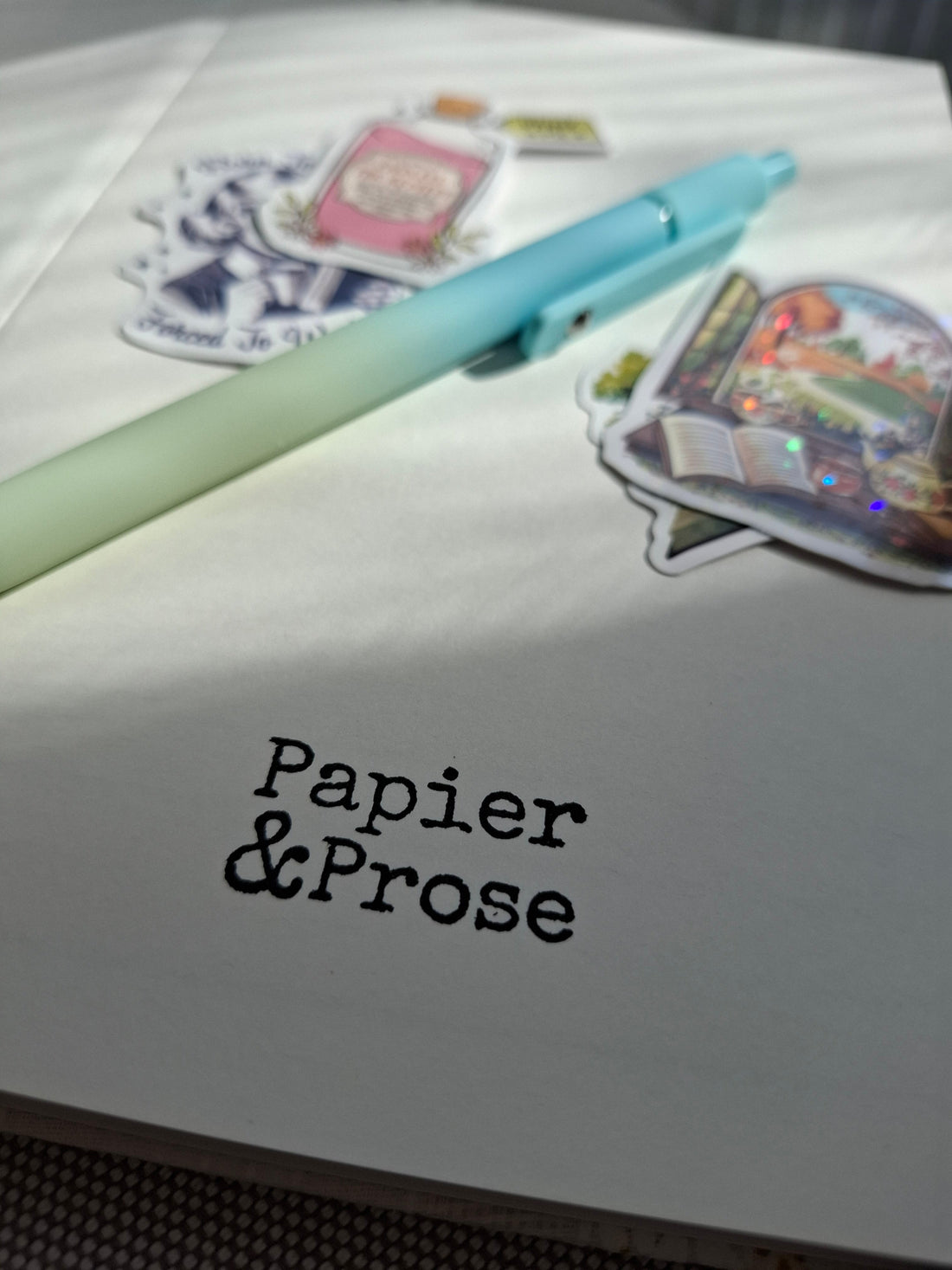 Why Stationery Gift Bundles Make the Perfect Gift this Year — For Yourself and Others