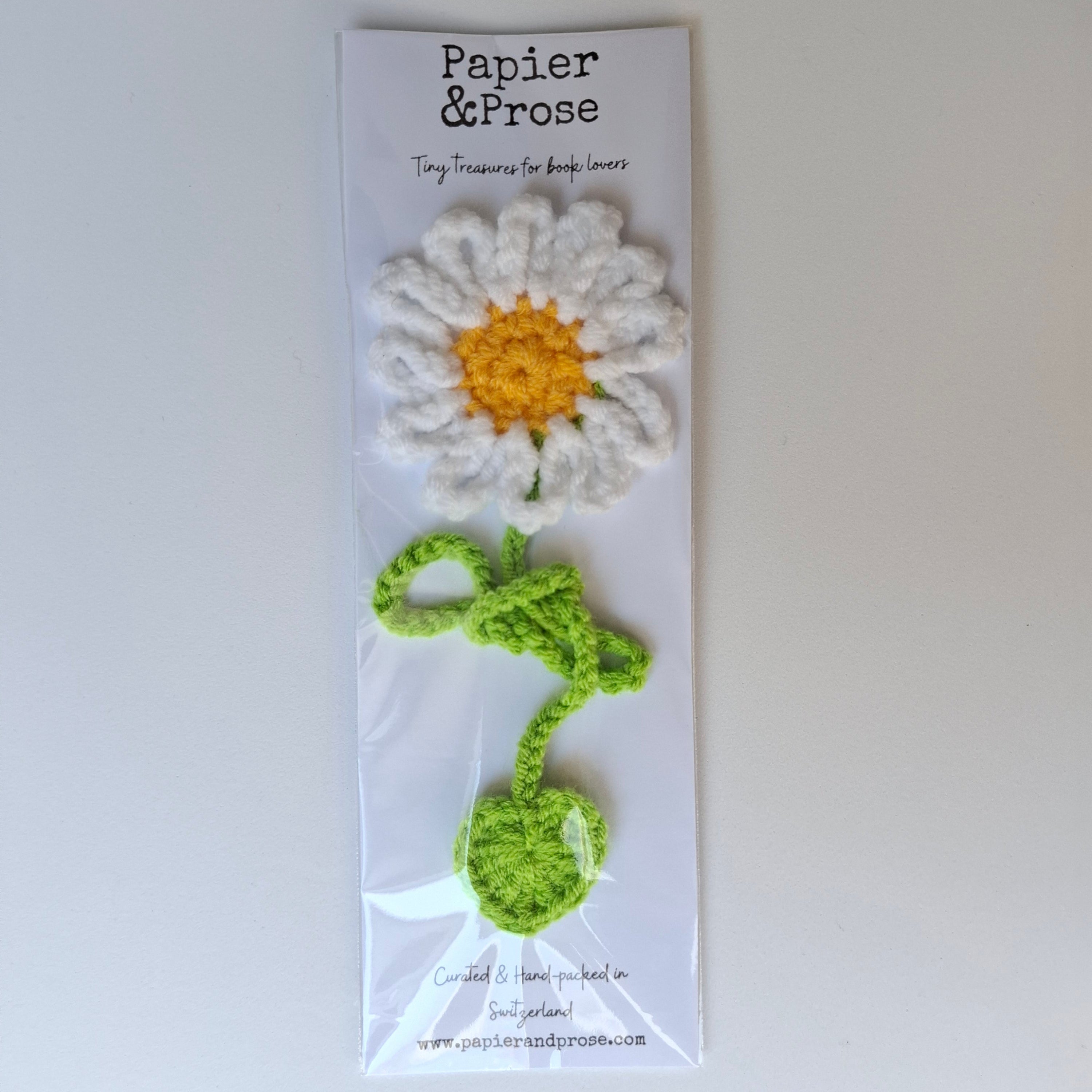 crochet blossom flower bookmark handmade Papier & Prose bookish daisy
